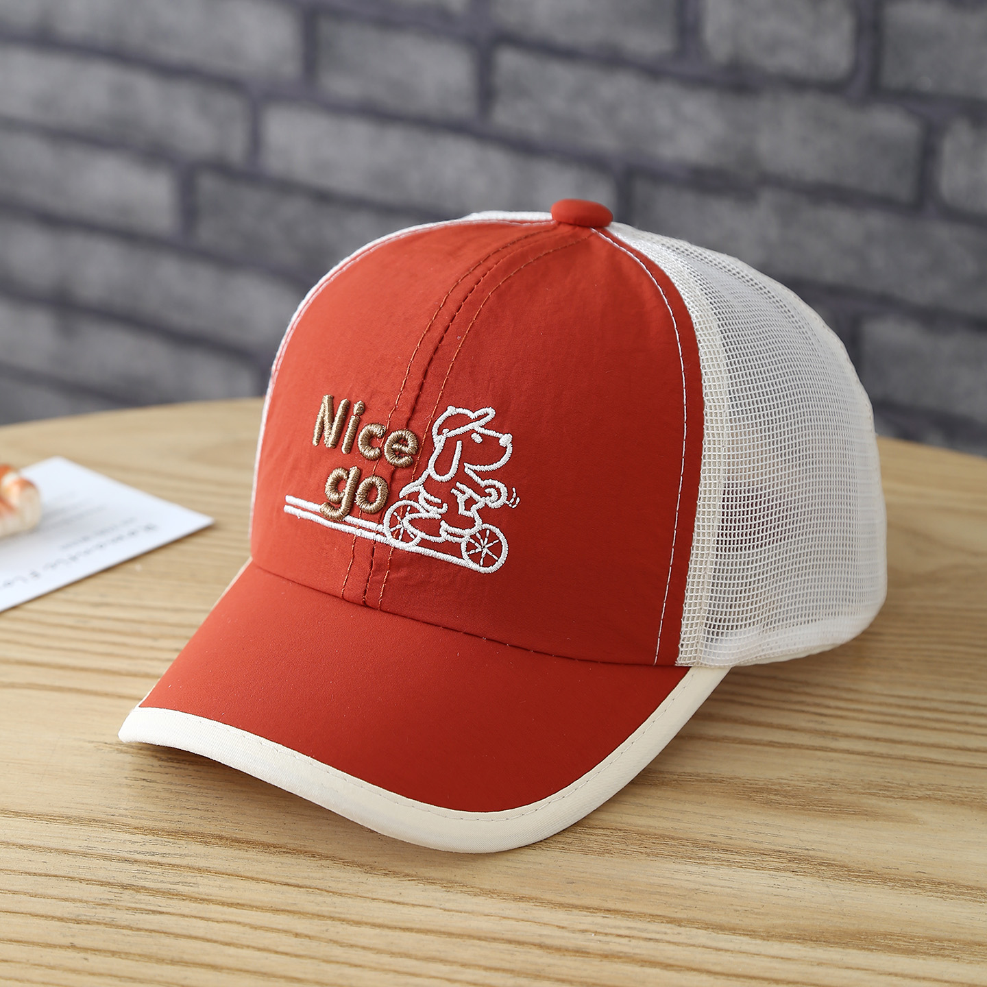 Embroidery Cap - Sommerliche, schnell trocknende Mesh-Baseballkappe für den